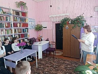 Литературно-музыкальный вечер «Сирень – образ Родины и любви» в Васькинской библиотеке